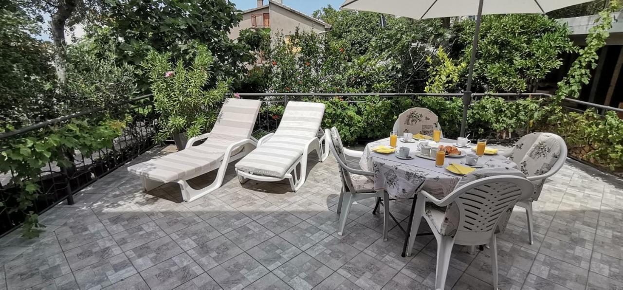 Apartman Bokula โนวีวีโนดอลสกี ภายนอก รูปภาพ