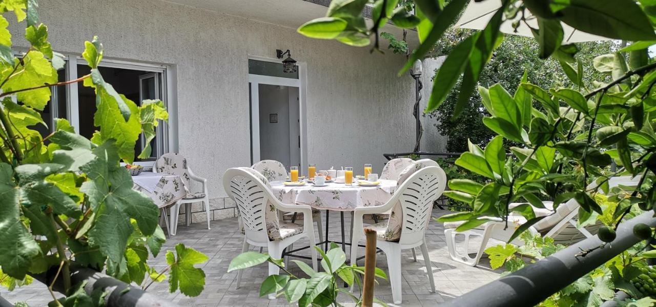 Apartman Bokula โนวีวีโนดอลสกี ภายนอก รูปภาพ