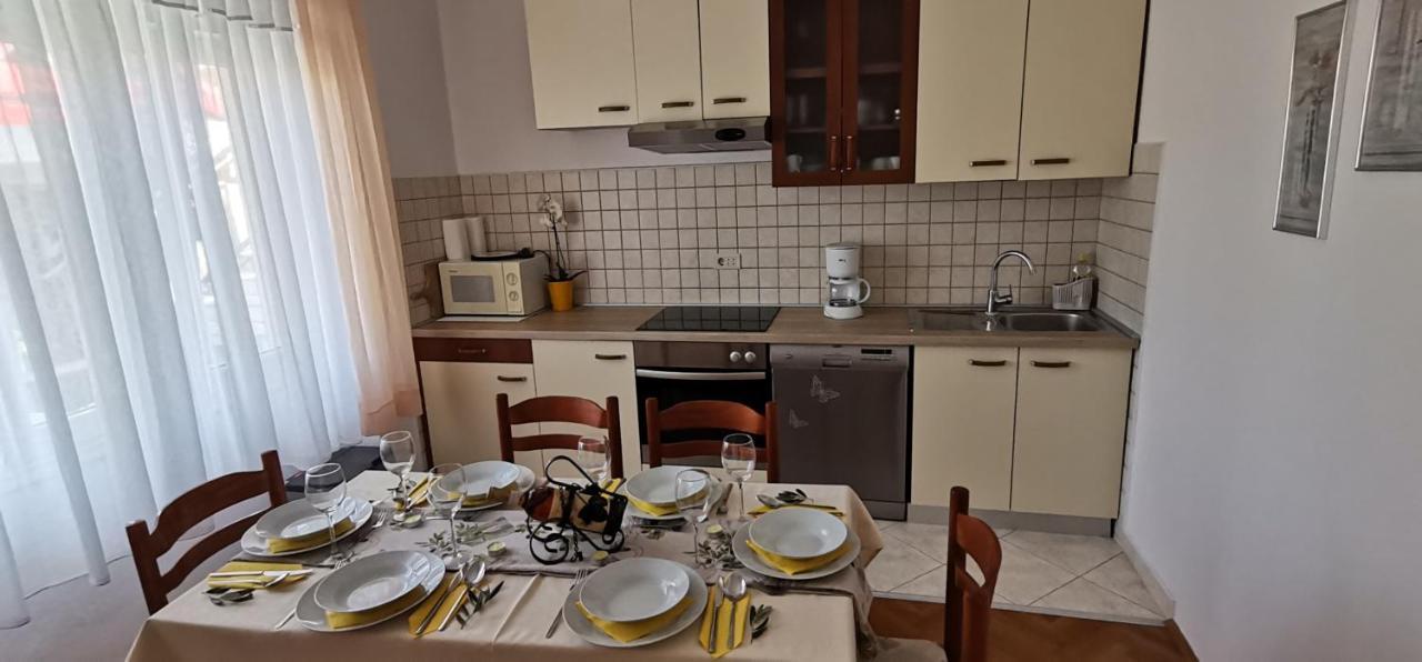 Apartman Bokula โนวีวีโนดอลสกี ภายนอก รูปภาพ