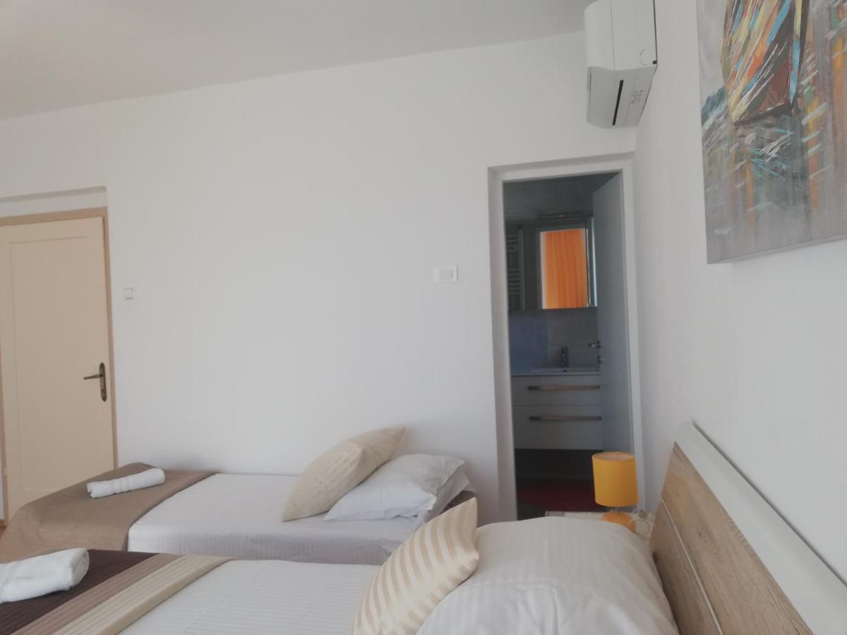 Apartman Bokula โนวีวีโนดอลสกี ภายนอก รูปภาพ
