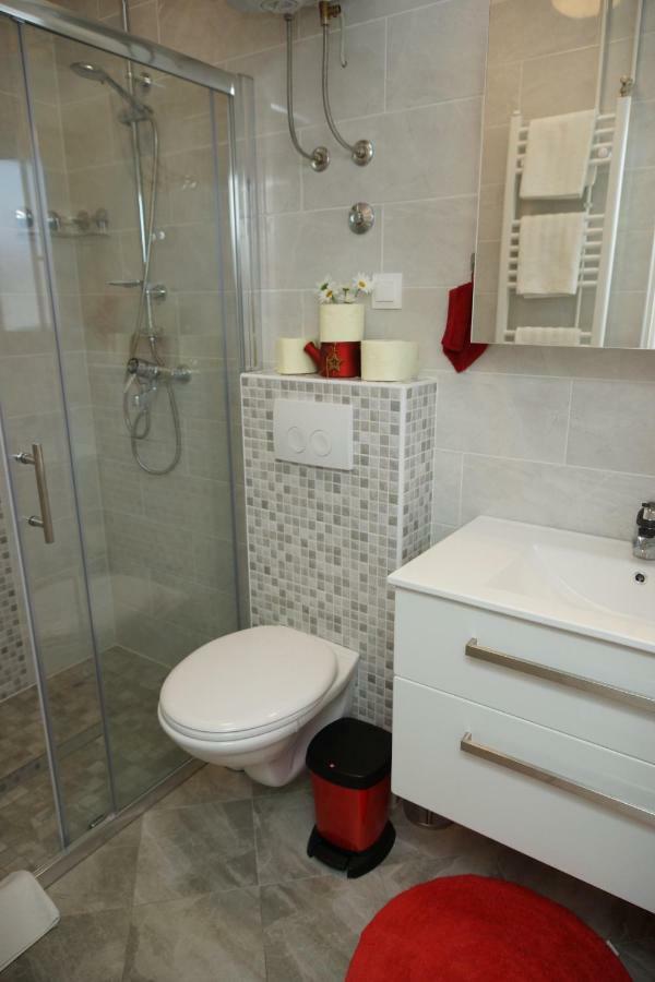 Apartman Bokula โนวีวีโนดอลสกี ภายนอก รูปภาพ