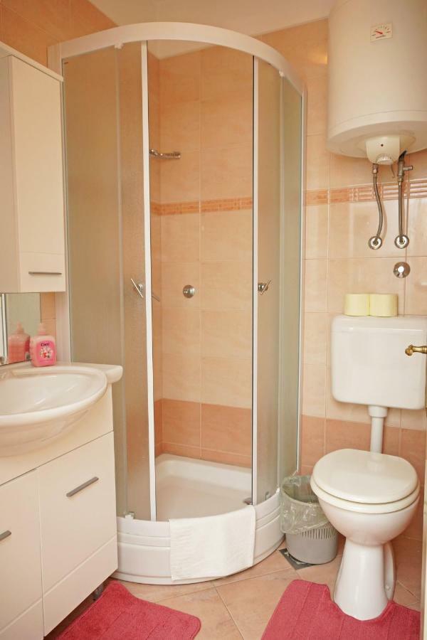 Apartman Bokula โนวีวีโนดอลสกี ภายนอก รูปภาพ